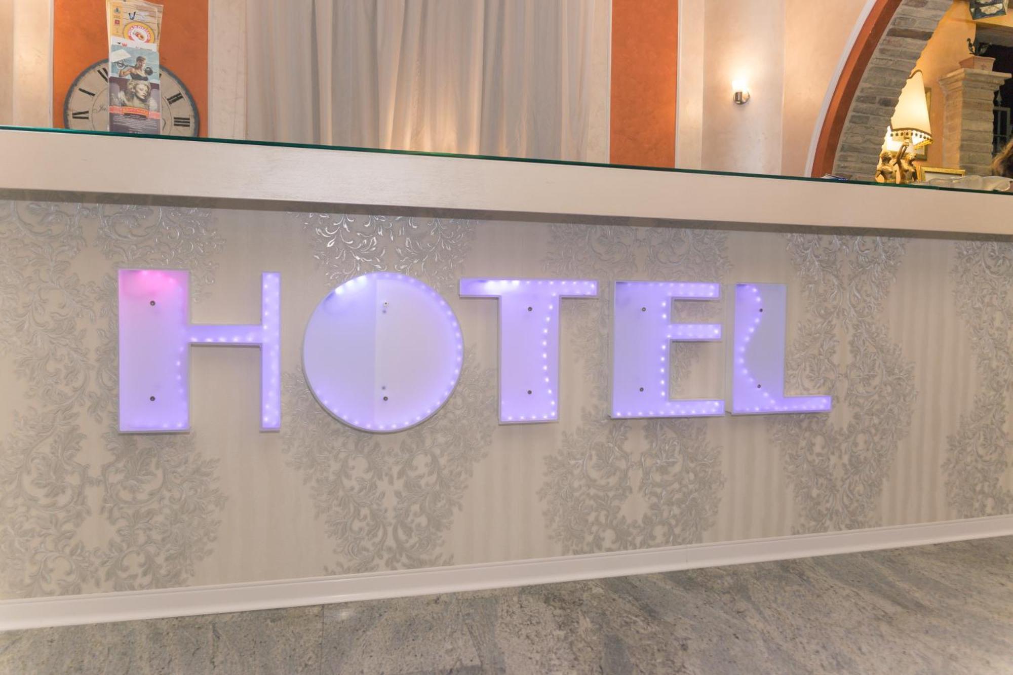 Il Castello Di Perano Hotel Kültér fotó