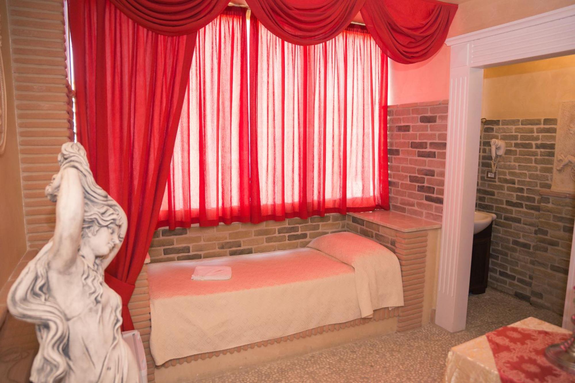 Il Castello Di Perano Hotel Kültér fotó